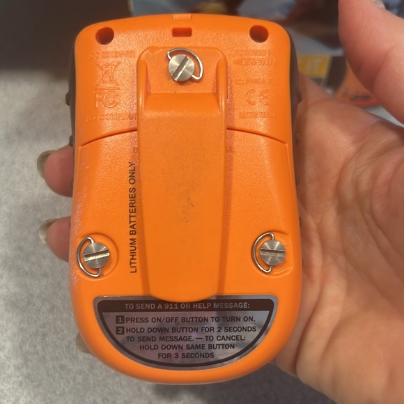 SPOT Satellite Personal Tracker - Picture 6 of 6